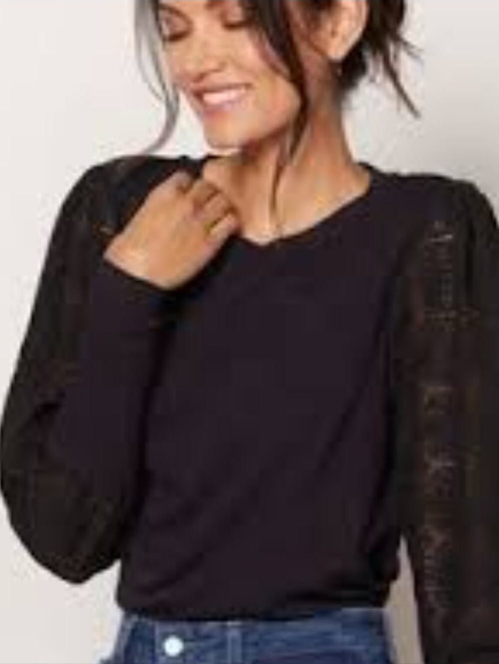 Evereve Black Long-Sleeve Lace-Inset Top
